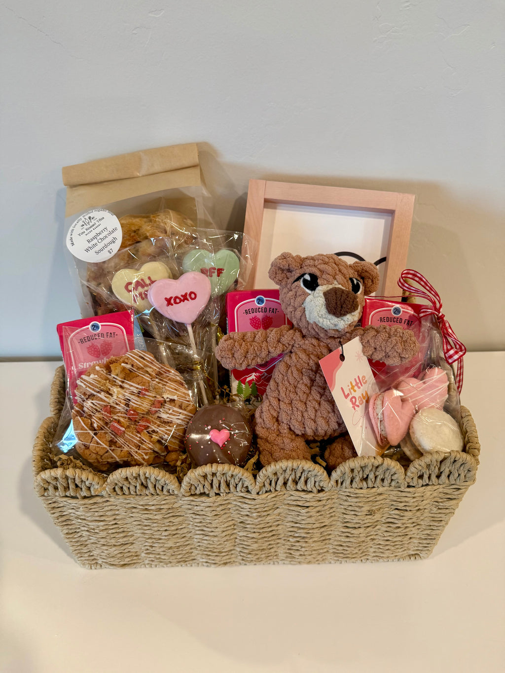 💗The Blushing Valley Basket