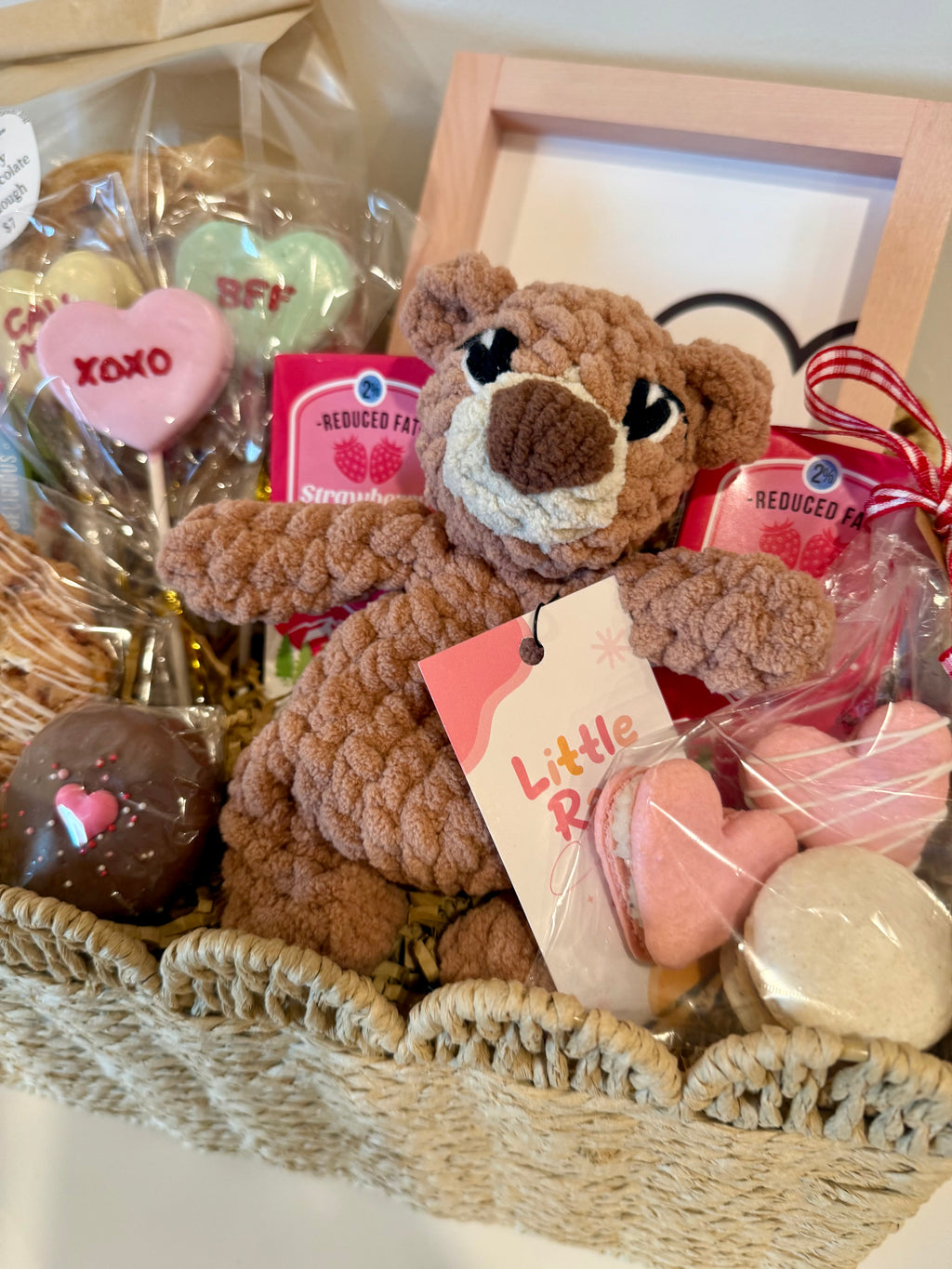 💗The Blushing Valley Basket