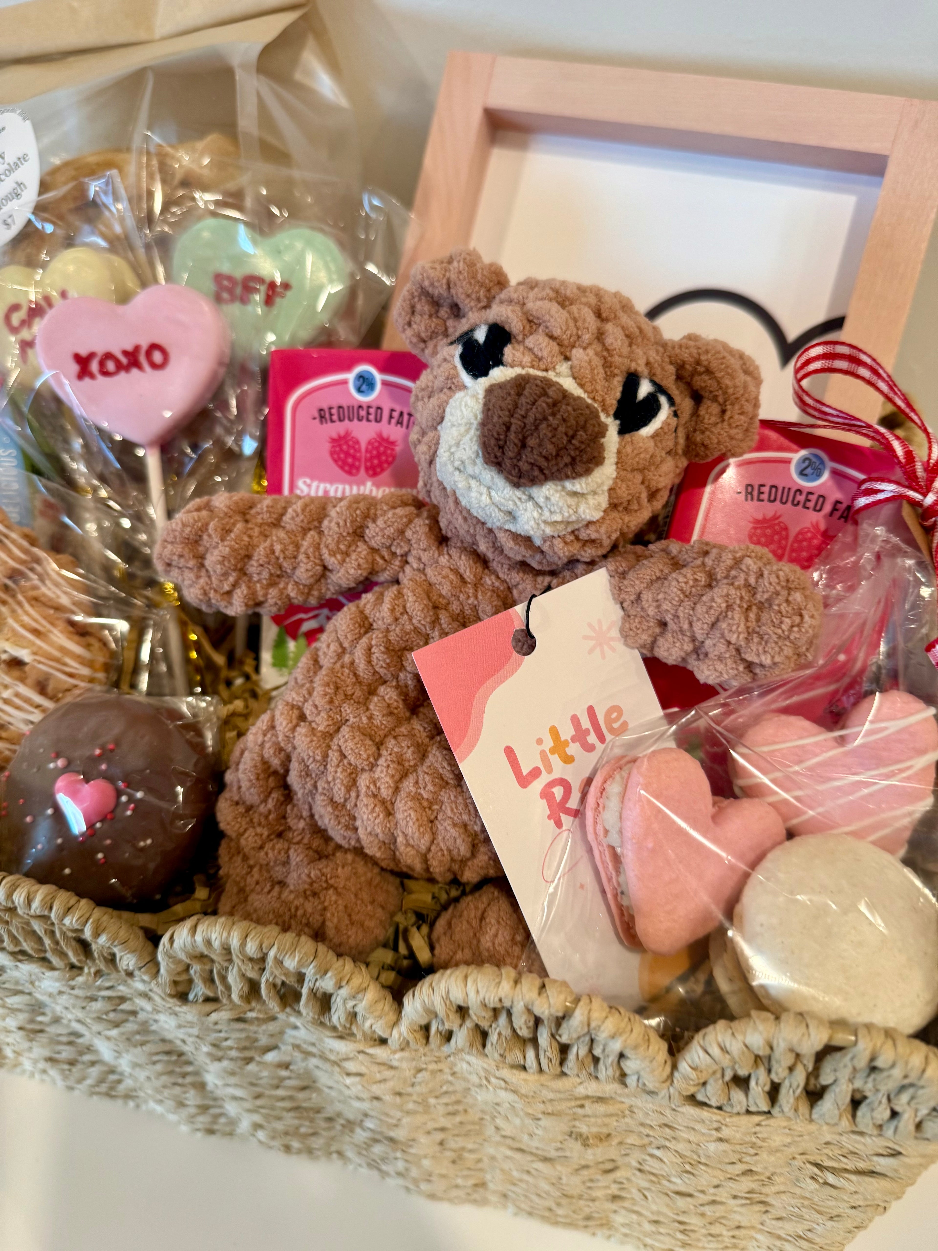 💗The Blushing Valley Basket