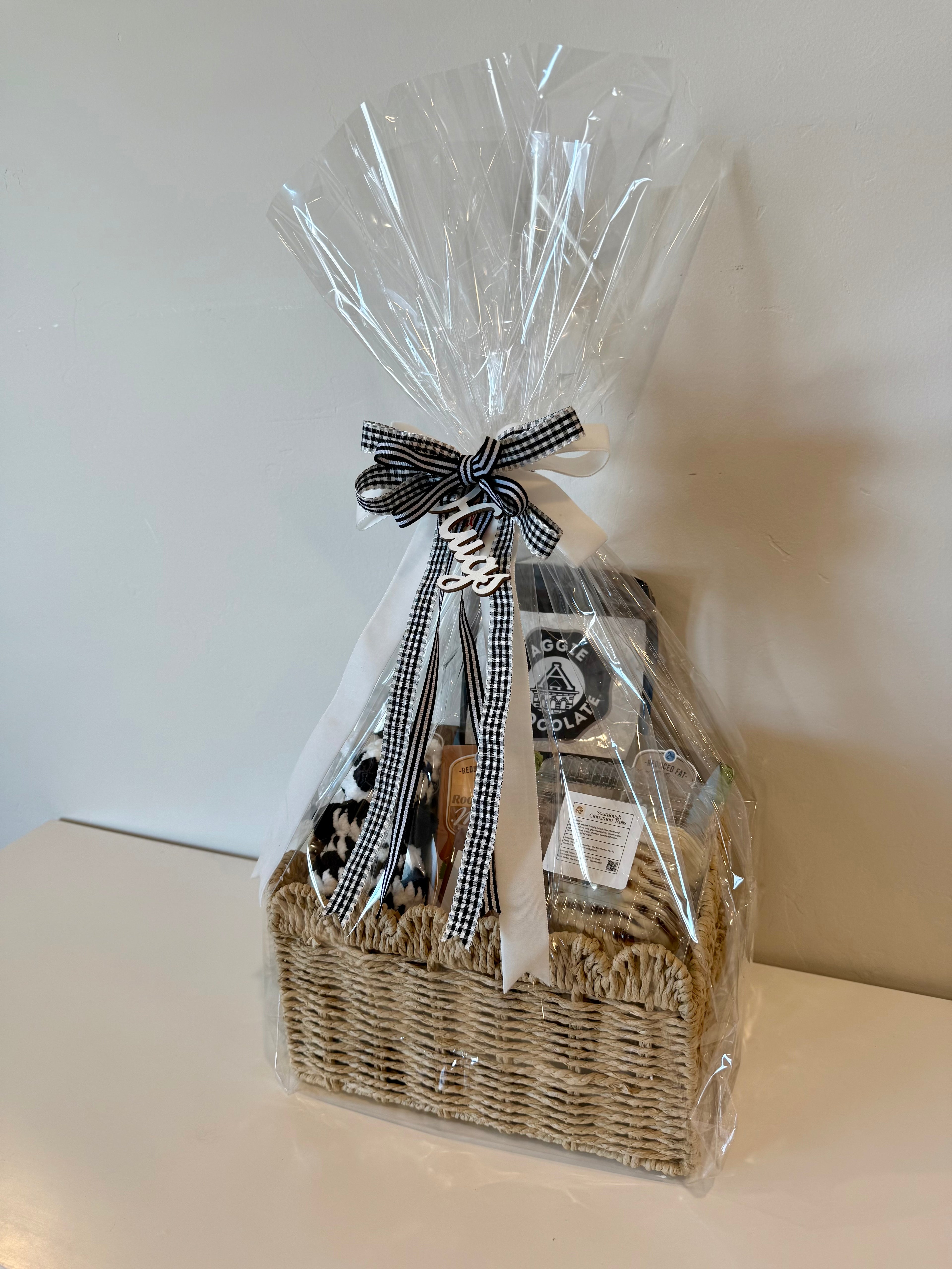 Hugs from the Valley Basket