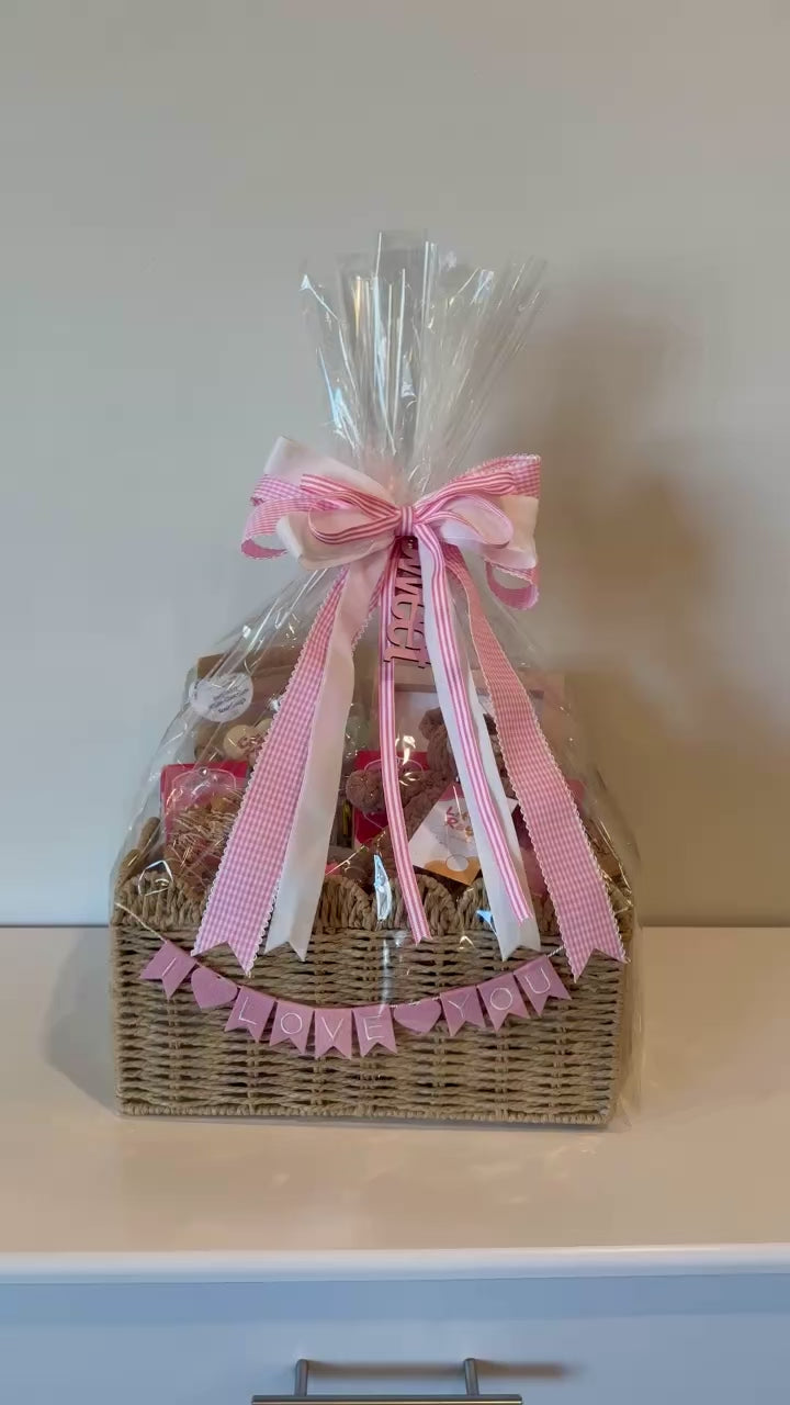 💗The Blushing Valley Basket
