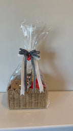 Kisses from the Valley Basket